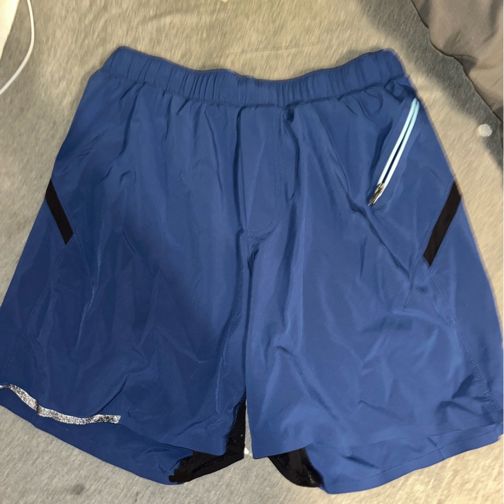 Mens Medium Lululemon short